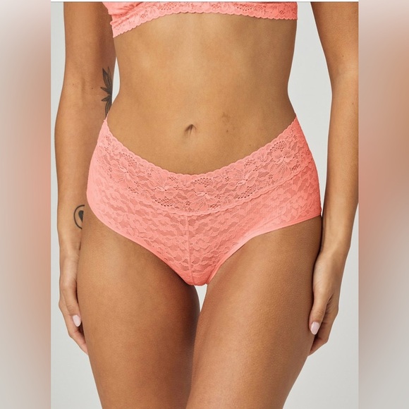 Fabletics Lush Lace Boyshort | Peach Blush | M | NWT - Picture 3 of 6